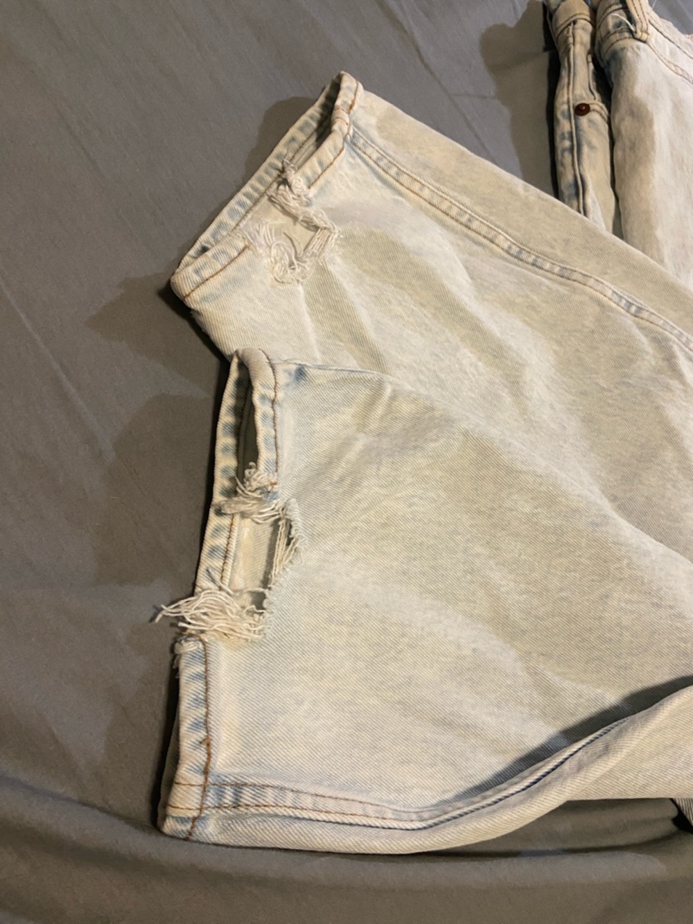 Abercrombie & Fitch Light Blue High-Rise Denim Jeans - Picture 2 of 6
